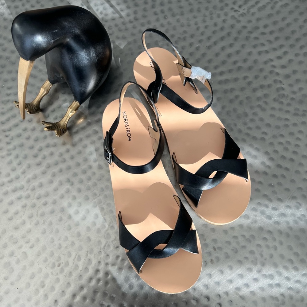 Nordstrom Sadee Flat Sandal in Black - Picture 3 of 5